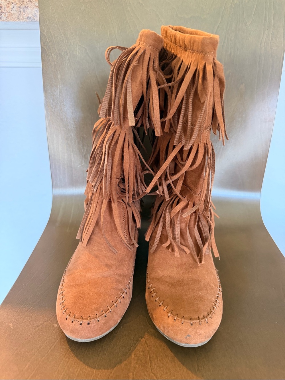 Arizona Suede Fringe Moccasin Boots - Chestnut Brown ~ Size 8